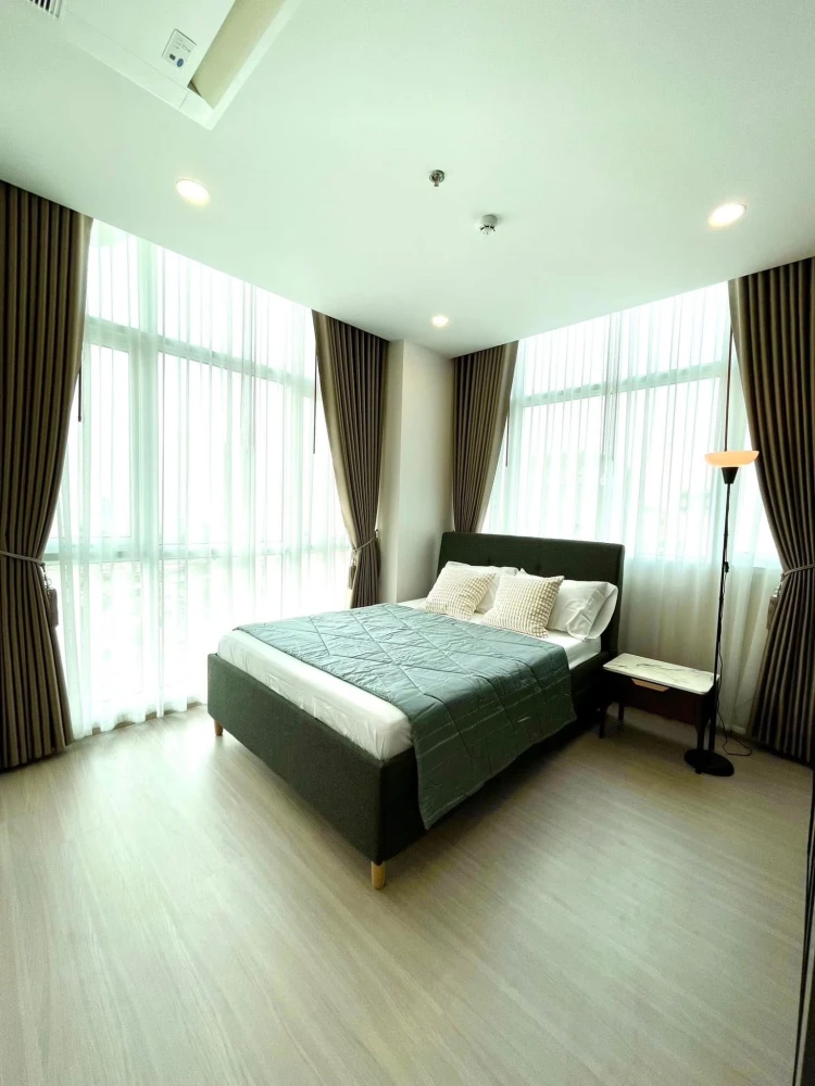For rent: Supalai Premier Si Phraya-Samyan, spacious room, nice to live in, fully furnished, high floor, hurry and reserve now!