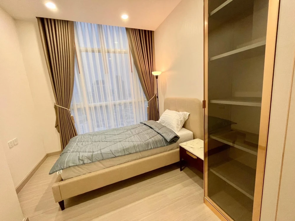 For rent: Supalai Premier Si Phraya-Samyan, spacious room, nice to live in, fully furnished, high floor, hurry and reserve now!