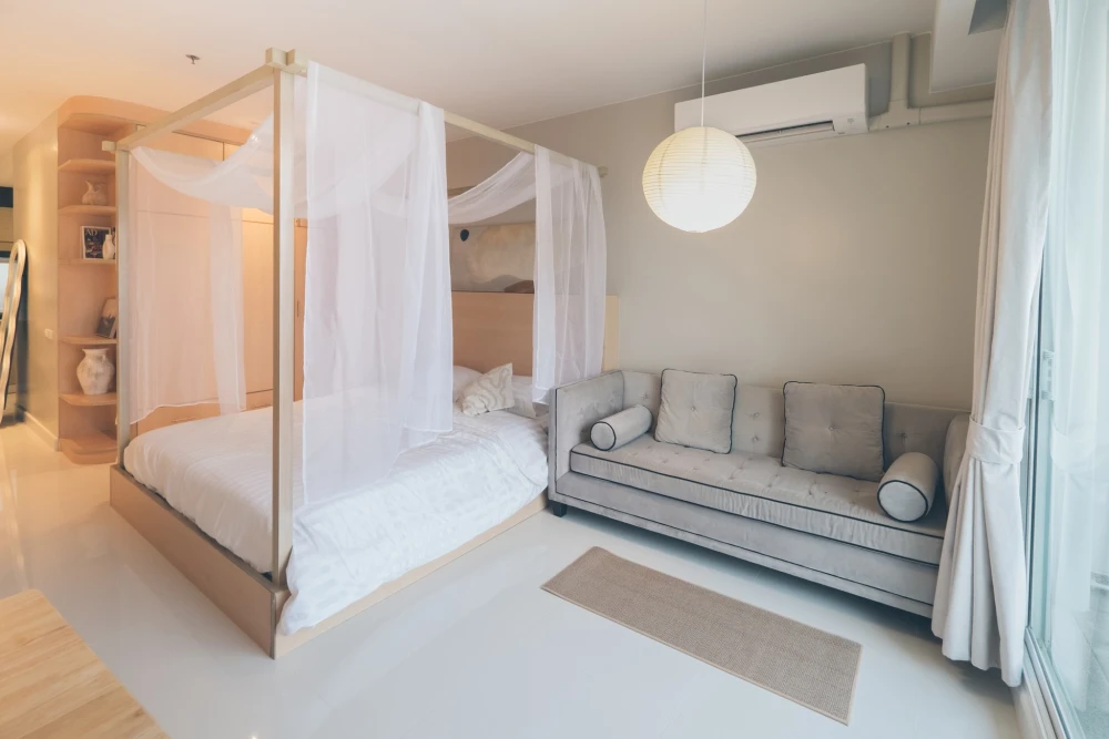 For rent: Supalai Prima Riva, a lovely and spacious room. Book now!