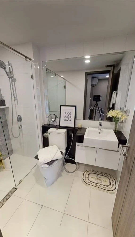 For rent sell: Supalai Prime Rama 9, corner unit. Quiet and private, like home. Spacious and comfortable. Book now!