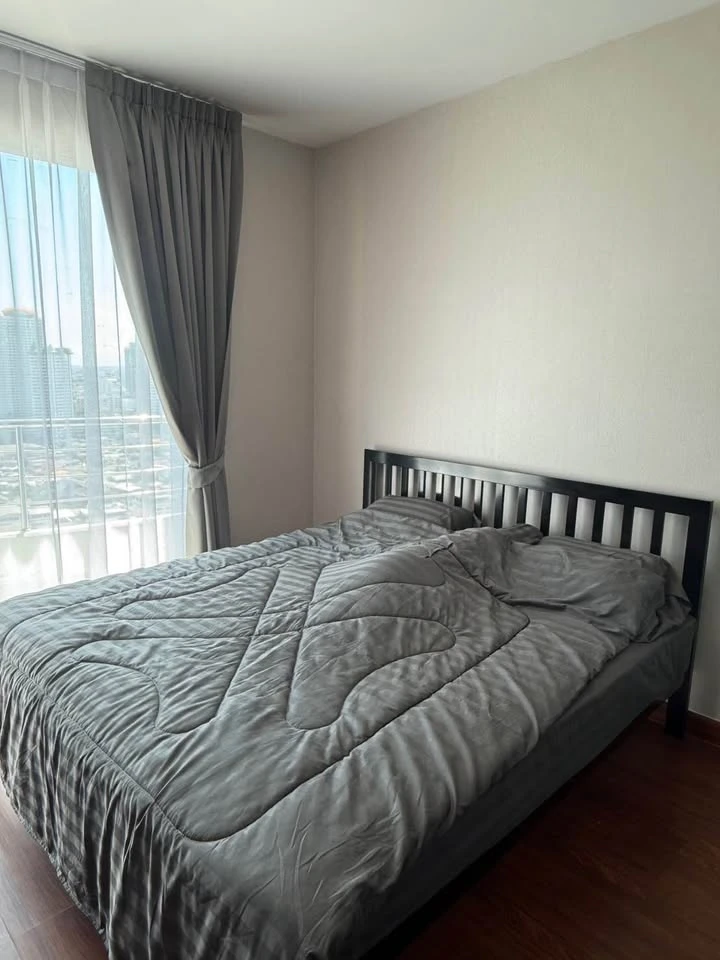 Supalai River Place for rent, beautiful unobstructed river view on high floor (26th floor), excellent room condition, book now, don't hesitate.