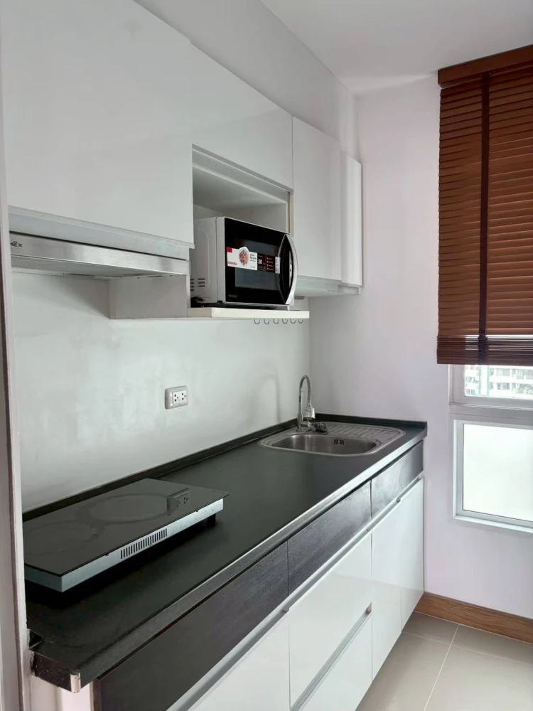 For rent Supalai River Resort 2 bedrooms, 2 bathrooms, fully furnished, high view, don't miss it.