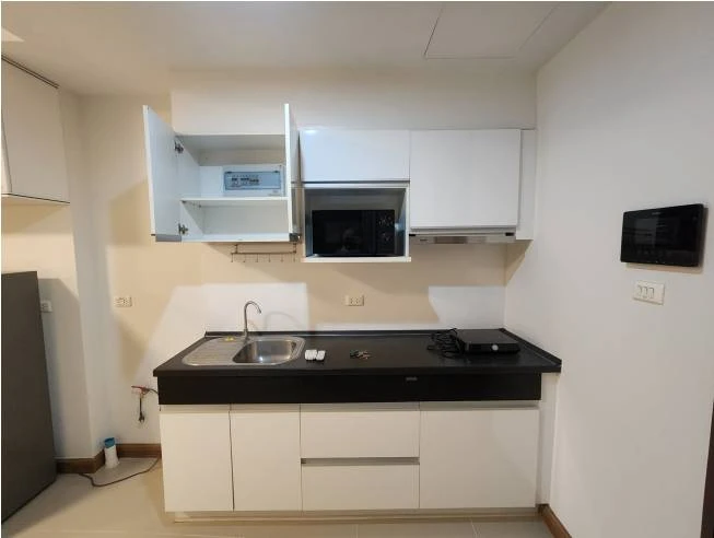 For rent: Supalai River Resort, Studio room with river view, 11th floor, spacious balcony perfect for relaxing. Don't miss out!