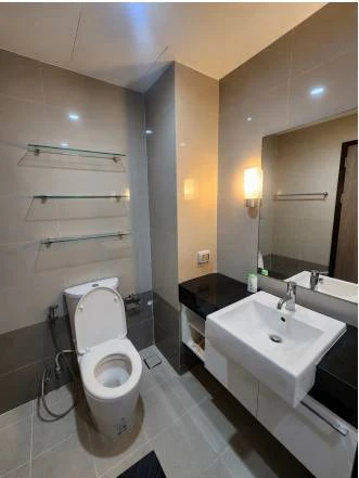 For rent: Supalai River Resort, Studio room with river view, 11th floor, spacious balcony perfect for relaxing. Don't miss out!