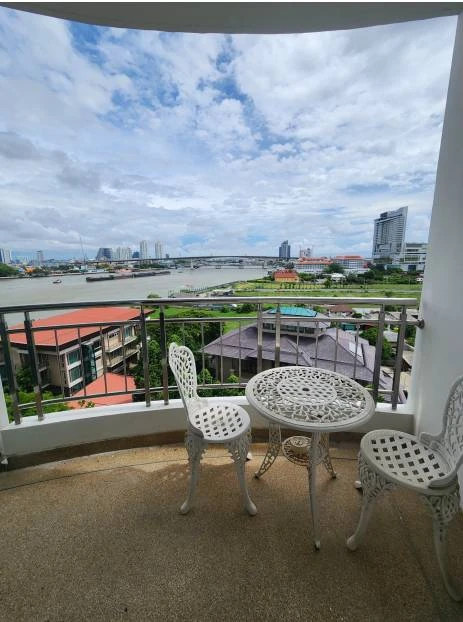 For rent: Supalai River Resort, Studio room with river view, 11th floor, spacious balcony perfect for relaxing. Don't miss out!