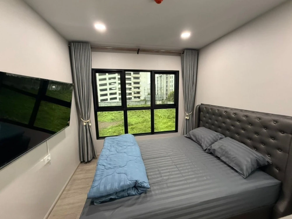 For rent: Supalai Sense Srinakarin. Fully furnished with built-in furniture throughout. Clean and well-decorated; just bring your clothes and move in!