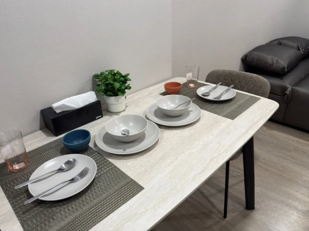 For rent: Supalai Sense Srinakarin. Fully furnished with built-in furniture throughout. Clean and well-decorated; just bring your clothes and move in!