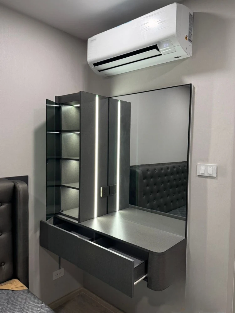 For rent: Supalai Sense Srinakarin. Fully furnished with built-in furniture throughout. Clean and well-decorated; just bring your clothes and move in!
