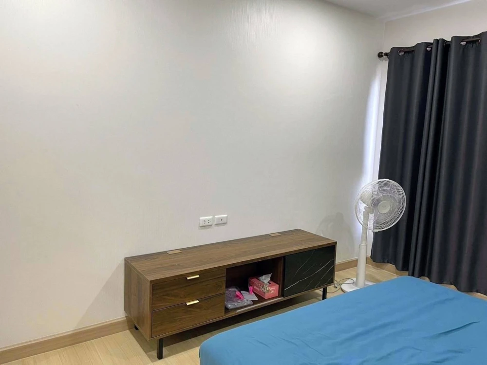 For rent: Supalai Veranda Phasi Charoen Station, high floor unit, fully furnished. Book now!