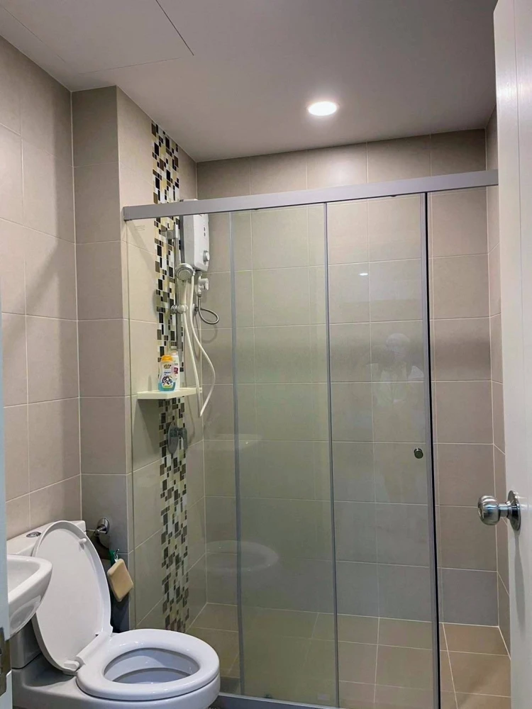 For rent: Supalai Veranda Phasi Charoen Station, high floor unit, fully furnished. Book now!