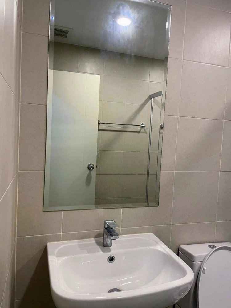 For rent: Supalai Veranda Phasi Charoen Station, high floor unit, fully furnished. Book now!