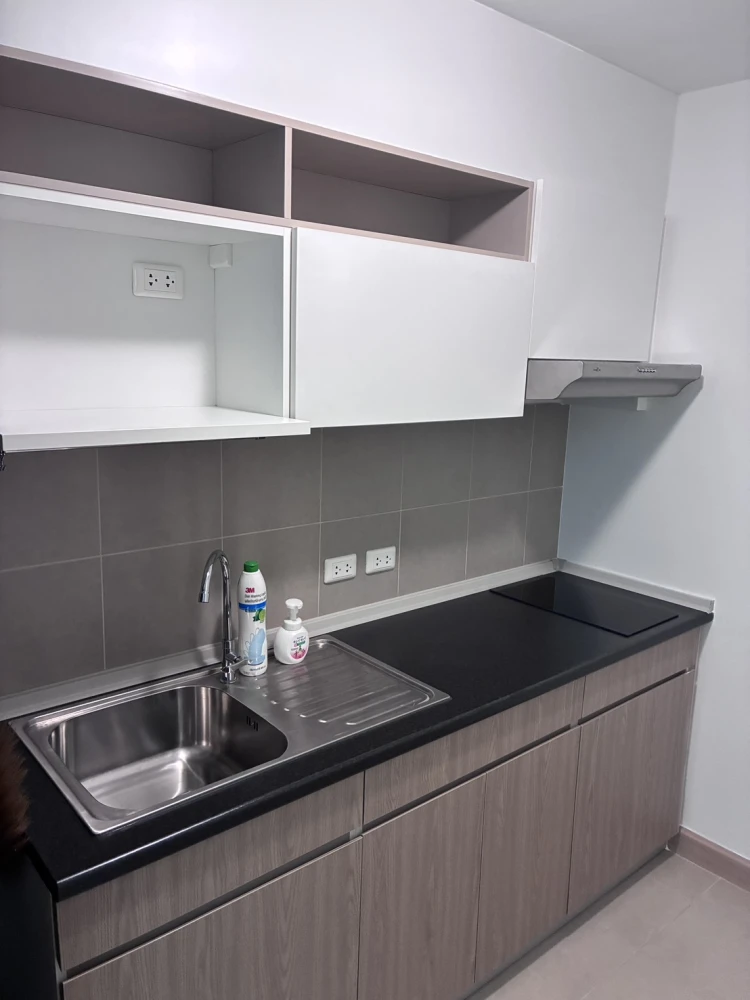 For rent: Supalai Veranda Rama 9, 16th floor, corner unit, city view, fully furnished, ready to move in. Book now!