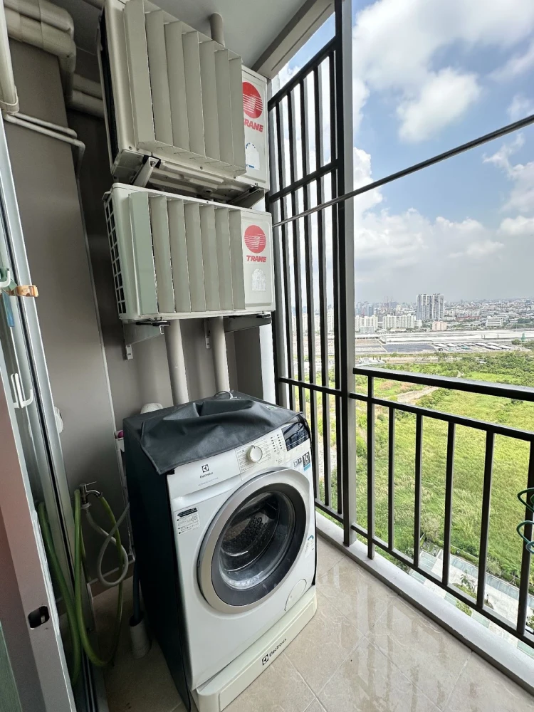 For rent: Supalai Veranda Rama 9, 29th floor, fully furnished, very livable. Book now! (Quickly!)