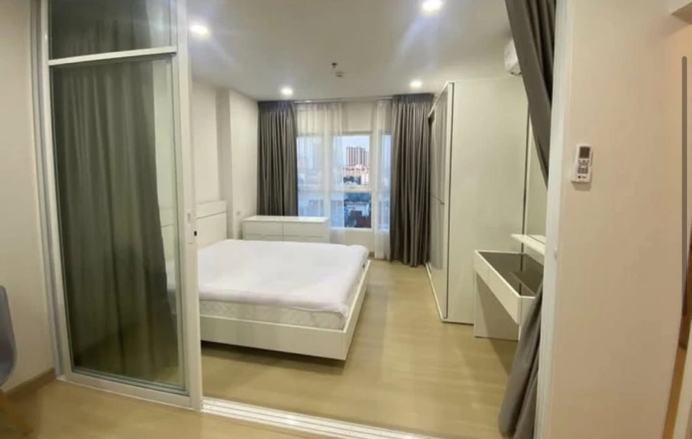 For rent: Supalai Veranda Ramkhamhaeng. Nice, spacious room with full furnishings. Book now!