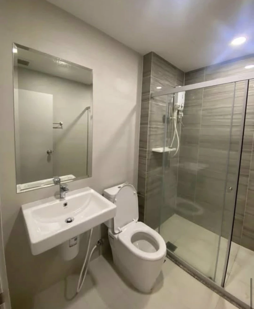 For rent: Supalai Veranda Ramkhamhaeng. Nice, spacious room with full furnishings. Book now!