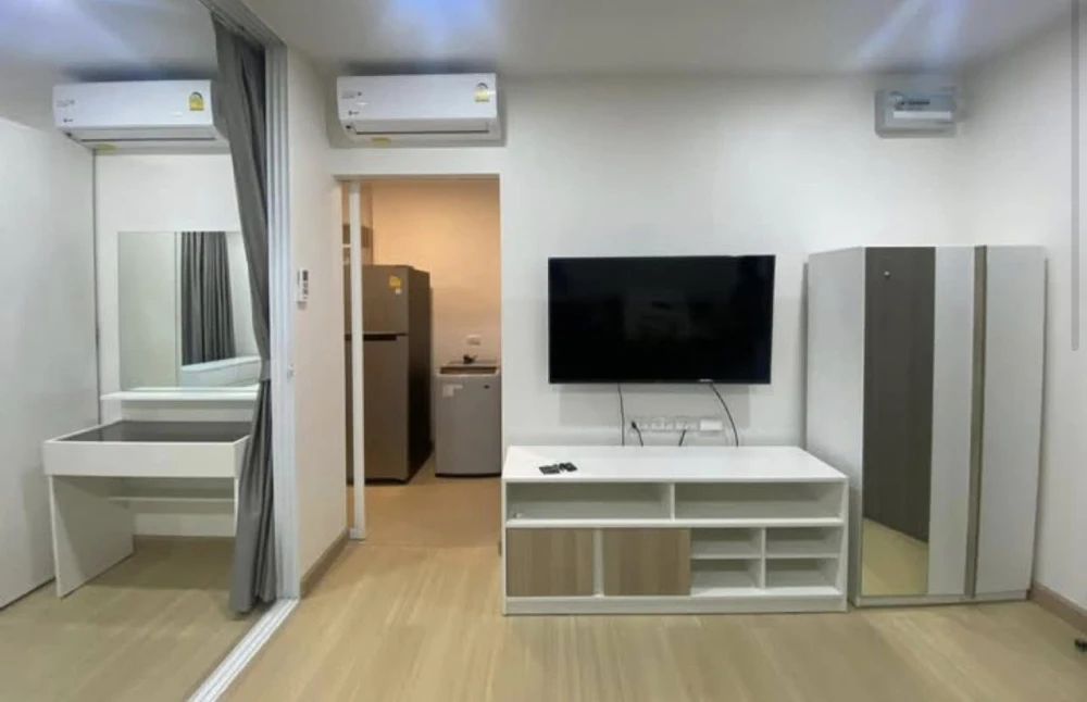 For rent: Supalai Veranda Ramkhamhaeng. Nice, spacious room with full furnishings. Book now!