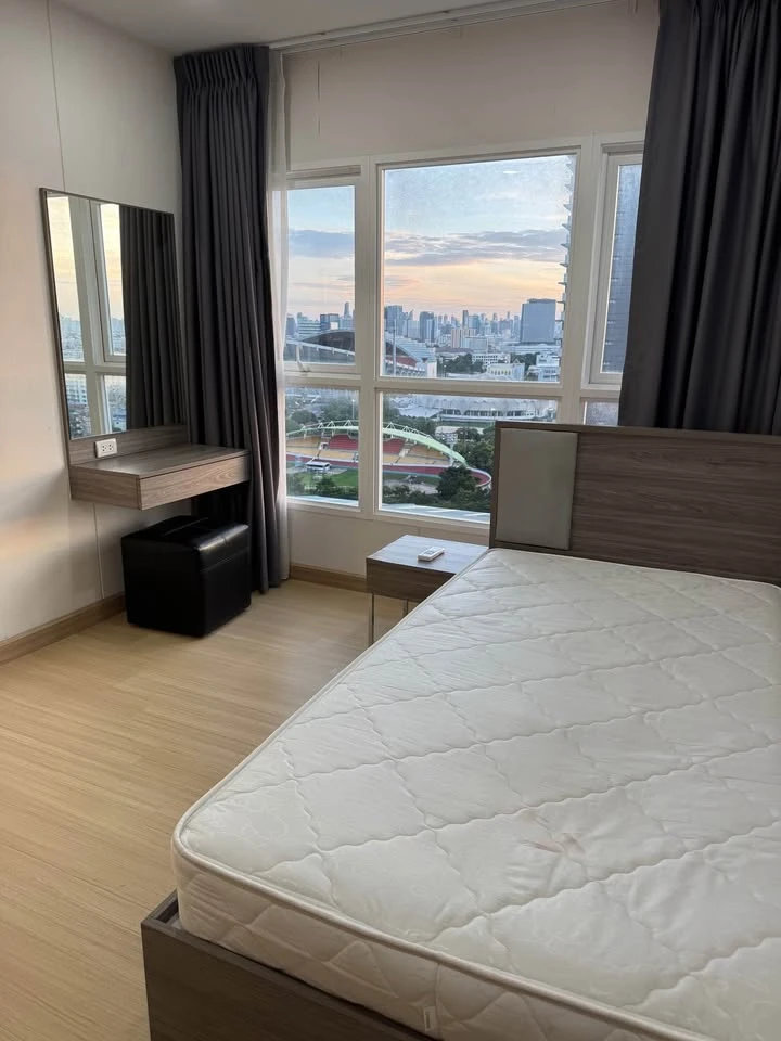 For rent: Supalai Veranda Ramkhamhaeng, large and comfortable room on the 17th floor with great views. Convenient and fully equipped. Book now!