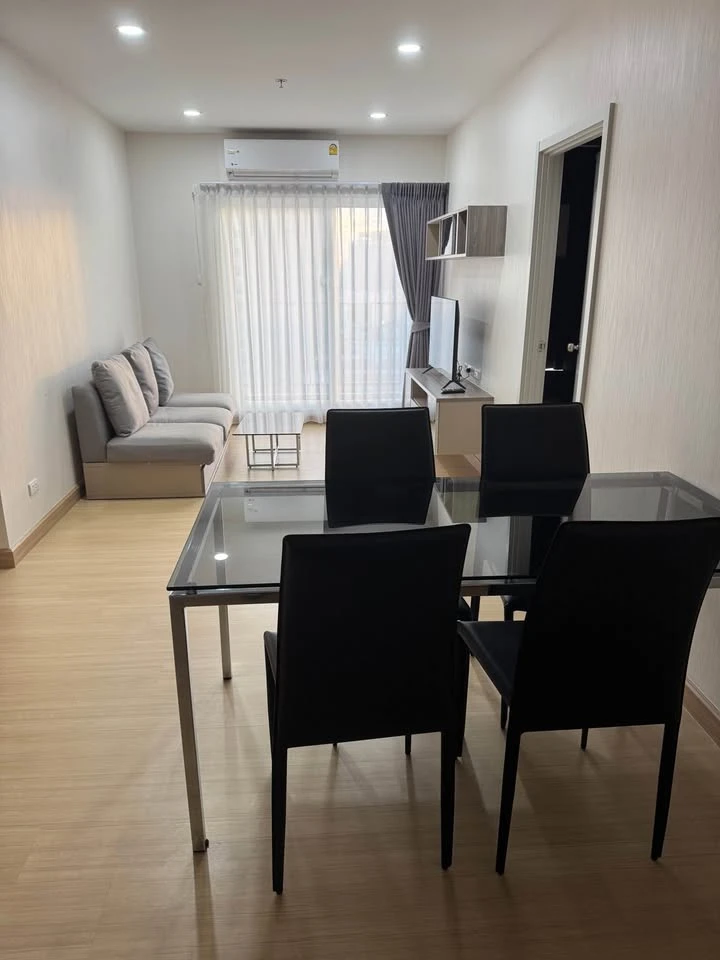 For rent: Supalai Veranda Ramkhamhaeng, large and comfortable room on the 17th floor with great views. Convenient and fully equipped. Book now!