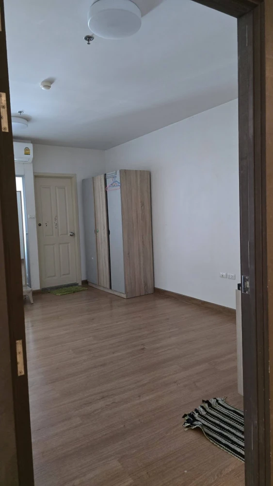 For rent: Supalai Veranda Rattanathibet, a lovely unit on the 15th floor. Great location, not hot, fully furnished. Book now!