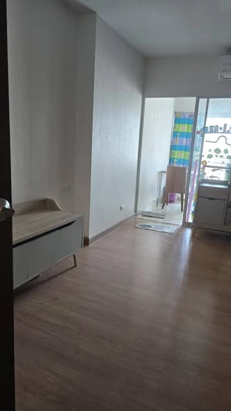 For rent: Supalai Veranda Rattanathibet, a lovely unit on the 15th floor. Great location, not hot, fully furnished. Book now!
