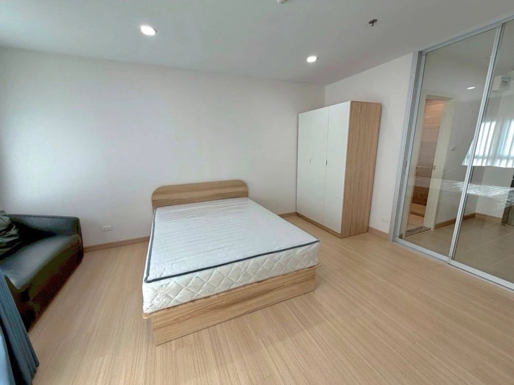 For rent: Supalai Veranda Sukhumvit 117, 32nd floor. High floor, beautiful unobstructed view. Book now!