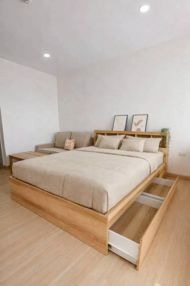For rent: Supalai Veranda Ramkhamhaeng. High floor, unobstructed view, bright and airy. Studio room in a quiet location, perfect for relaxation.