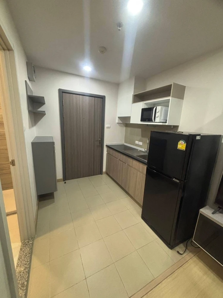 For rent: Supalai Veranda Ramkhamhaeng, Studio room, very high floor, excellent ventilation. You'll regret missing this opportunity!