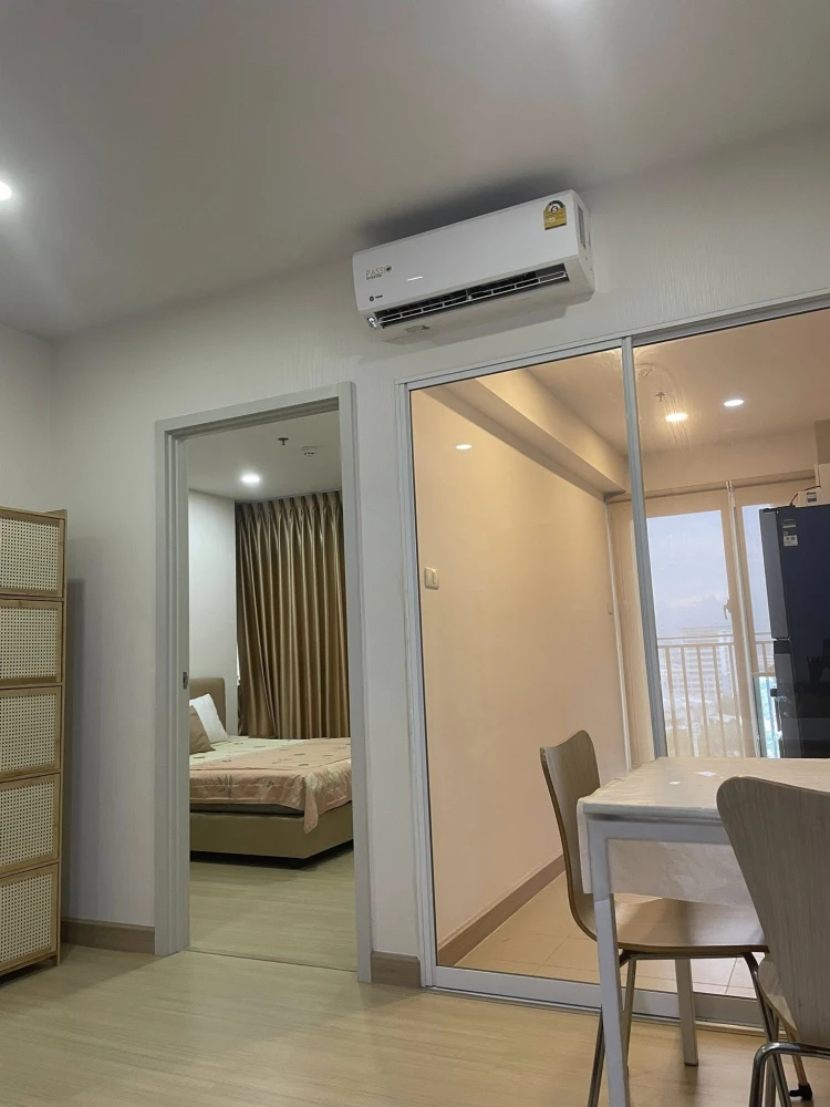 For rent Supalai Veranda Ramkhamhaeng, room not far from the elevator, spacious room, closed kitchen, balcony, private, hurry and reserve now.