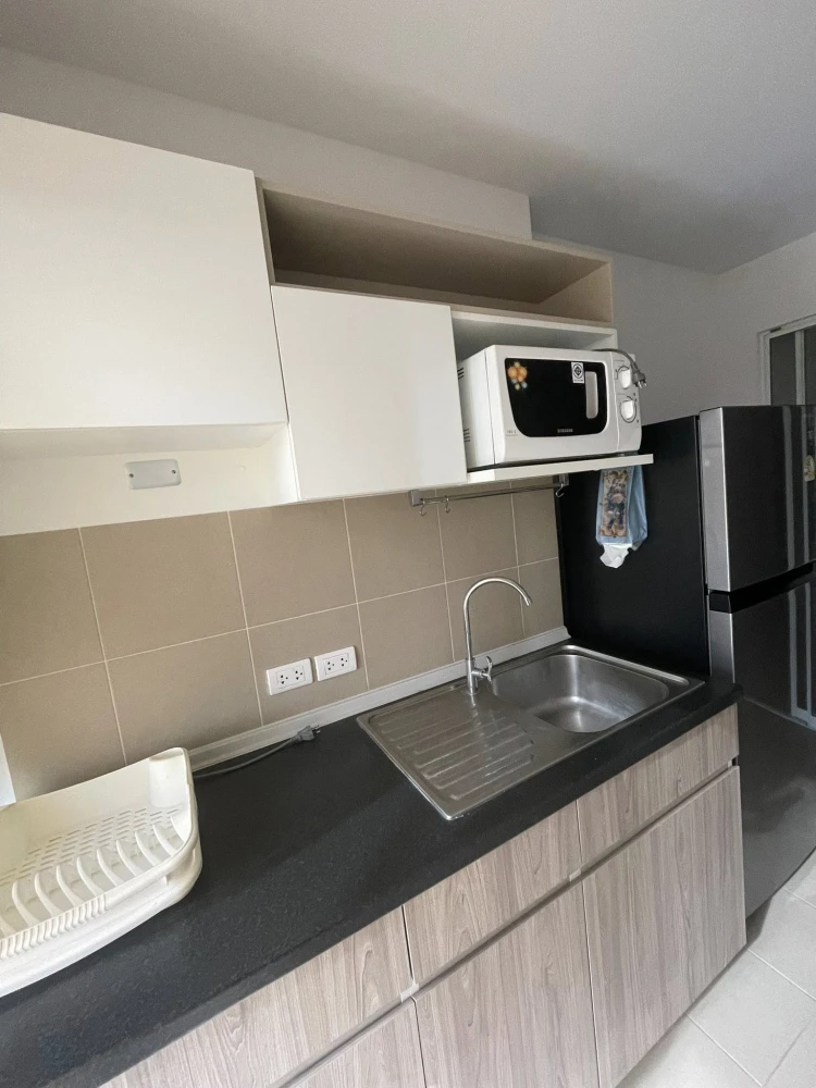 For rent Supalai Veranda Ramkhamhaeng, room not far from the elevator, spacious room, closed kitchen, balcony, private, hurry and reserve now.
