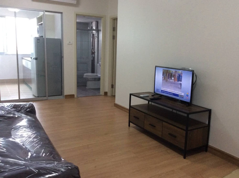 For rent Supalai Vista Pak Kred Intersection, high floor room, spacious and comfortable, hurry and reserve now.