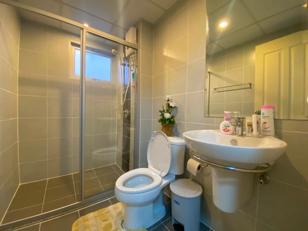 For rent: Supalai Vista Sri Racha Laemchabang Port Intersection. Nice room, fully furnished. Don't miss this great opportunity!