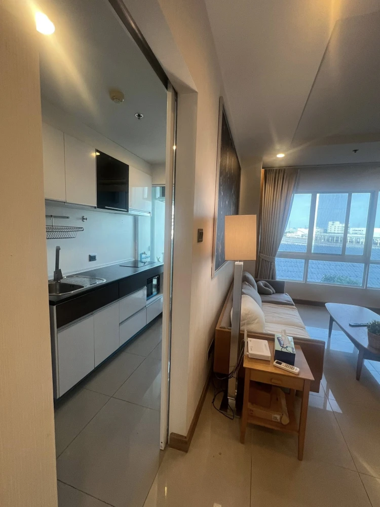 For rent: Supalai Wellington 2-bedroom unit, fully furnished and spacious. Complete amenities. Book now!