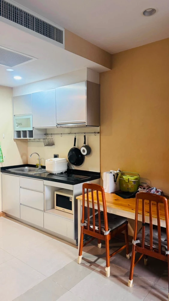 For rent: Supalai Wellington, a comfortable room in a great location, fully furnished with complete amenities. Book now!