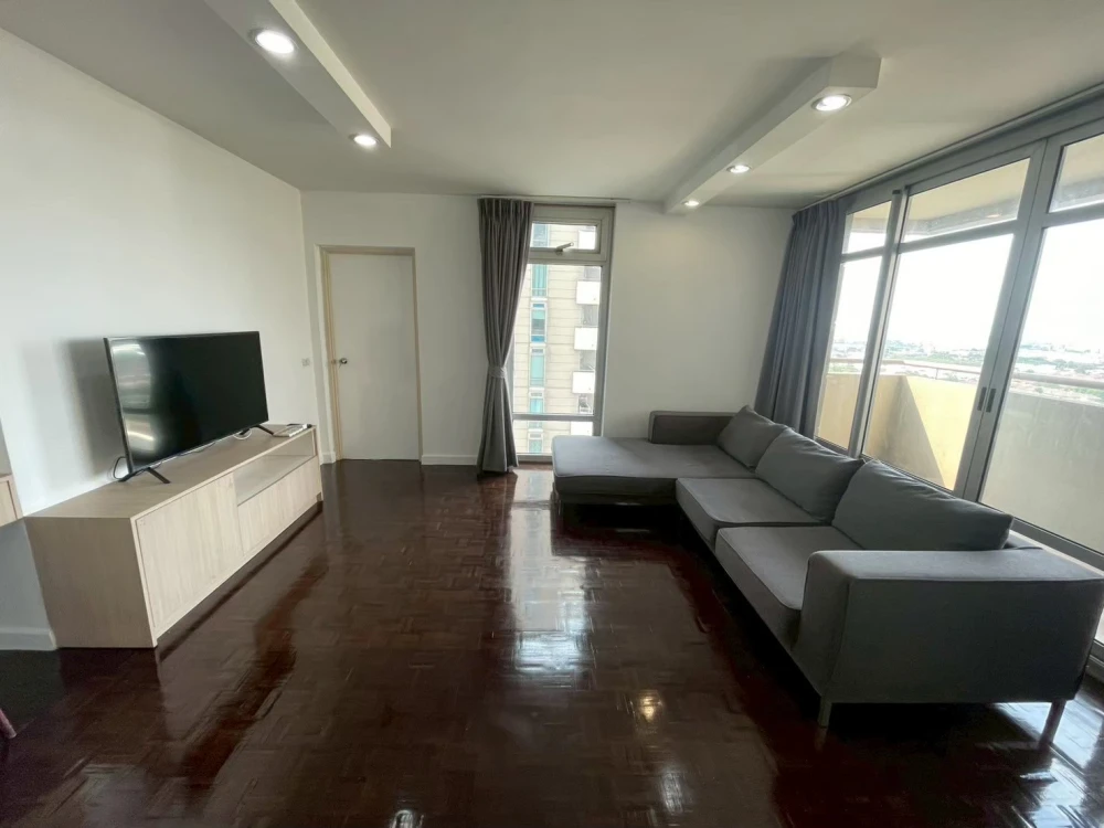 ให้เช่า Superior Condominium 3 ห้องนอน ชั้น 21 ห้องแต่งครบ จองเลย ห้ามพลาด