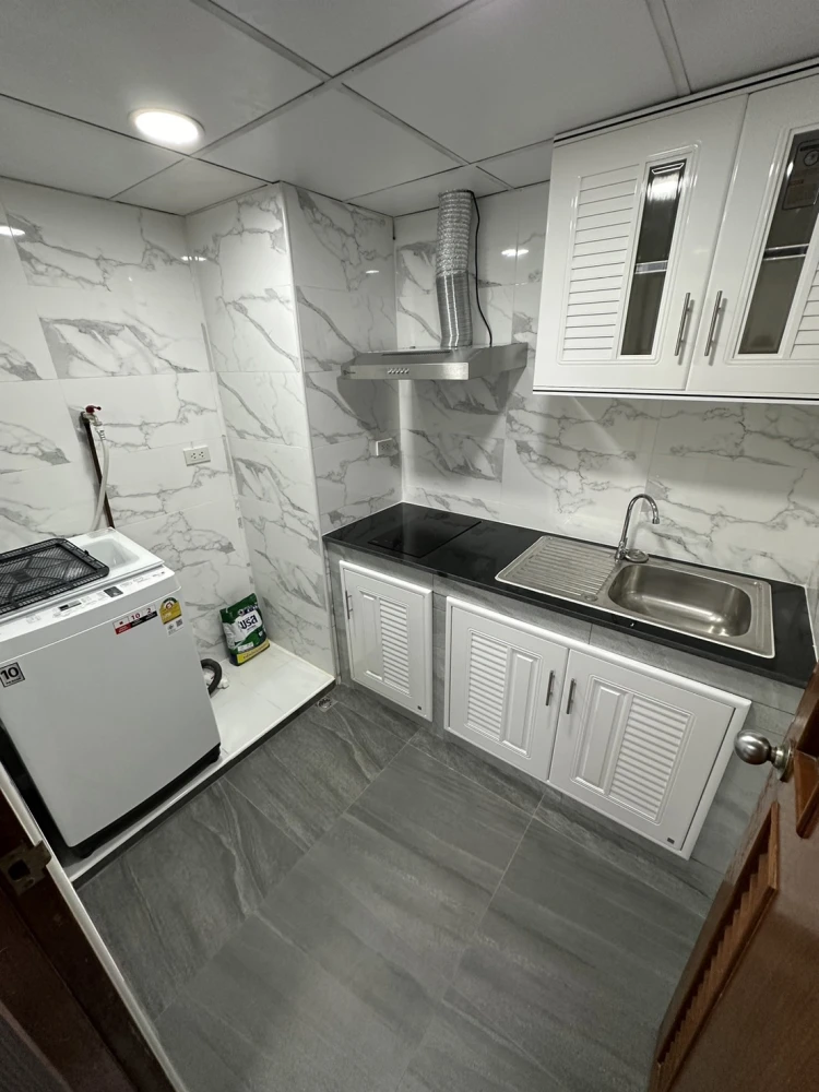 For rent: SV. CITY Rama 3, a nice room, complete with furniture and electrical appliances. Just come and move in.