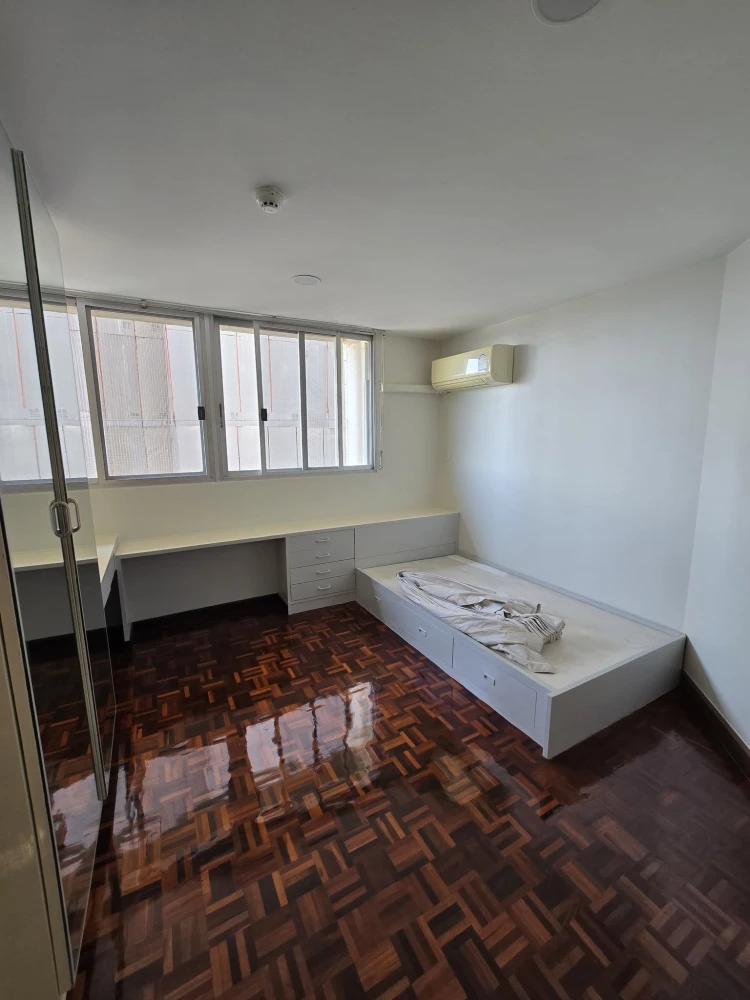 2-bedroom, 2-bathroom unit for rent at Tai Ping Towers. Spacious living area, fully furnished. Book now!