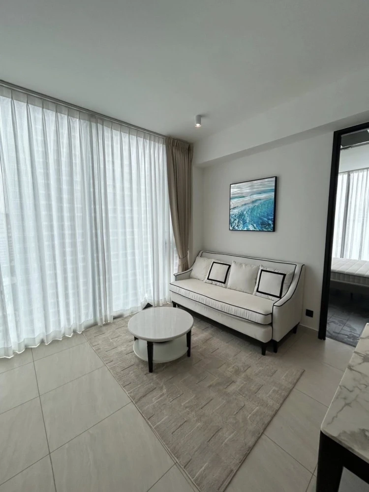For rent Tait sathorn 12 rooms decorated in bright, comfortable tones, comfortable to live in, with full furniture, don't miss it.