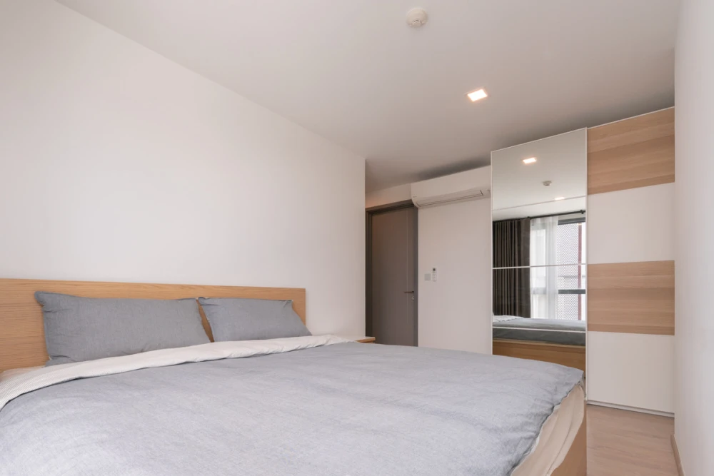 Taka Haus Ekamai, 12th floor, unit 2 available for rent. Fully furnished. Book now!