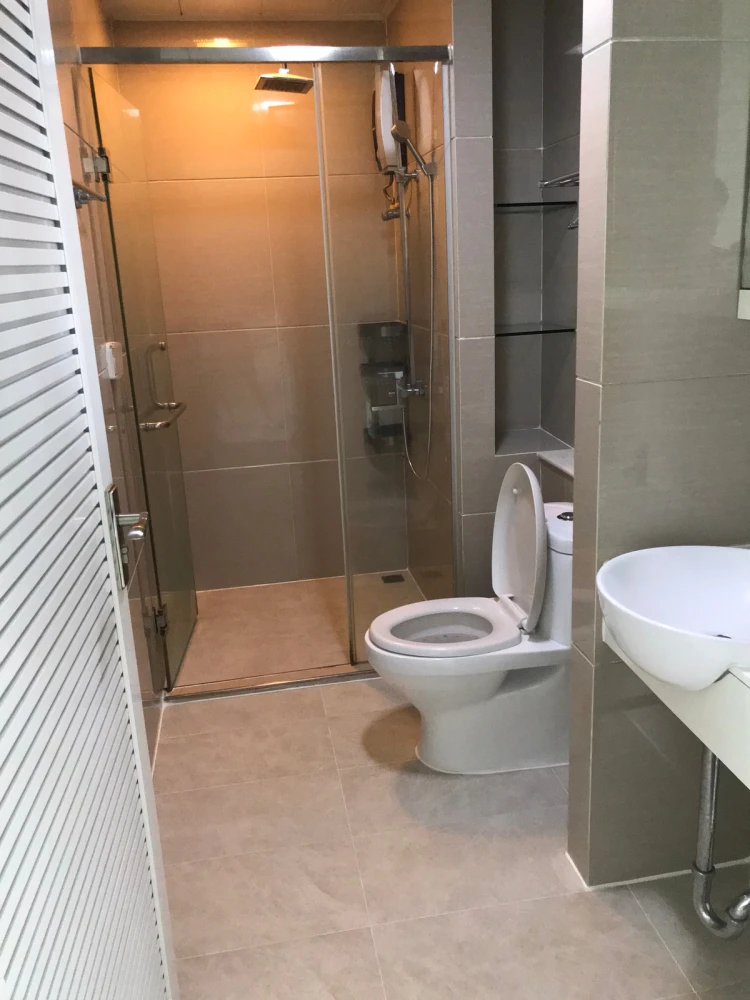 TC Green for rent, north-facing room, good location, lots of usable space, comes with complete amenities, beautiful view, reserve now.