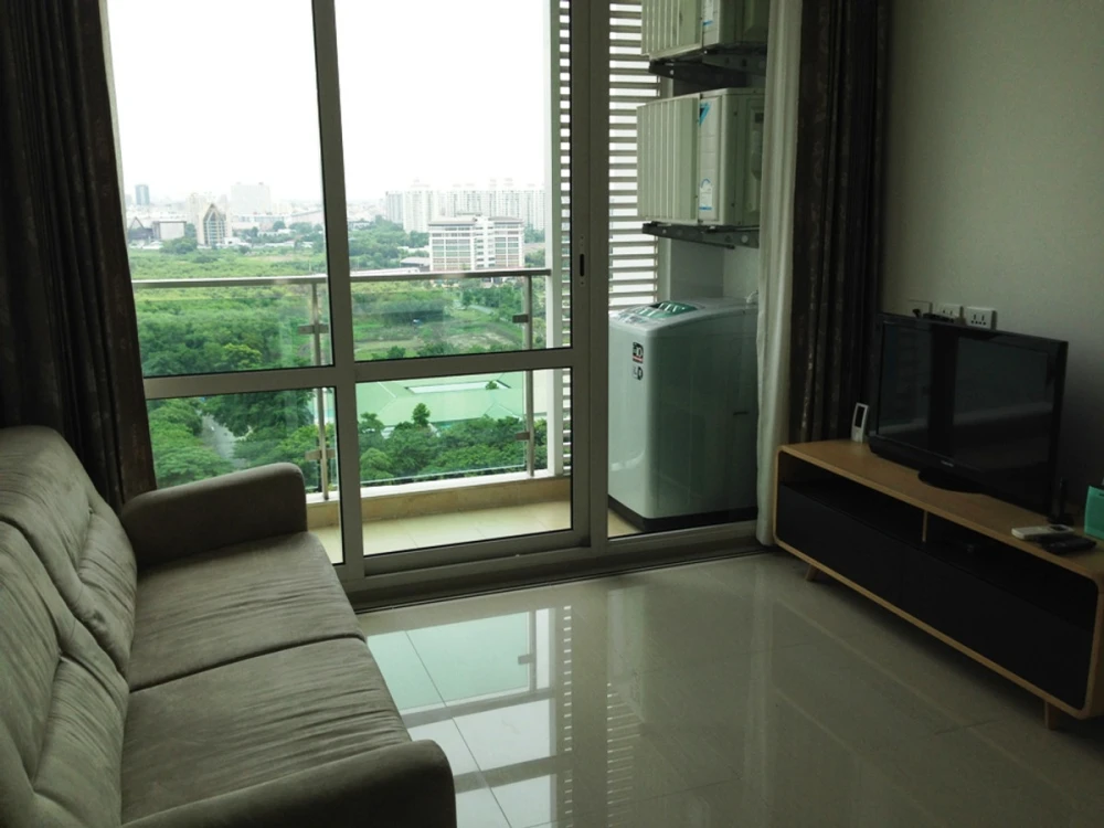 TC Green for rent, north-facing room, good location, lots of usable space, comes with complete amenities, beautiful view, reserve now.