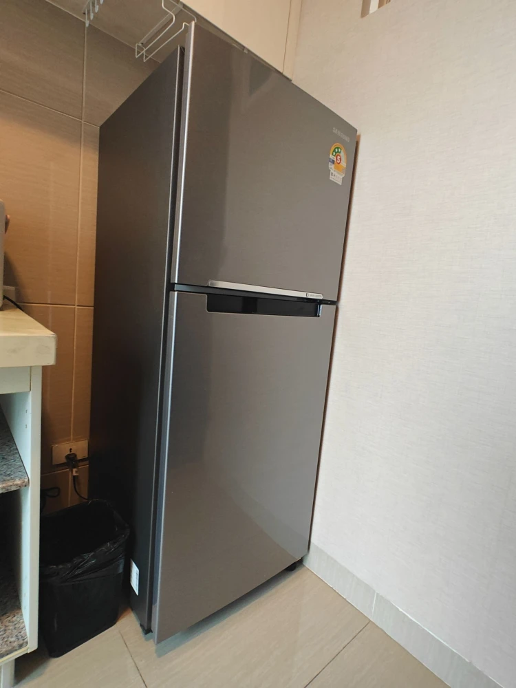 For rent: TC Green, corner room with privacy, 2 bedrooms, lots of usable space, beautiful city view, no building blocking, reserve now!