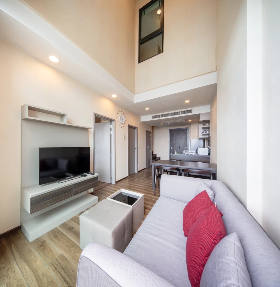 For sale/rent: TEAL Sathorn-Taksin, ready-to-move-in room, fully furnished, just bring your own furniture and move in!!!