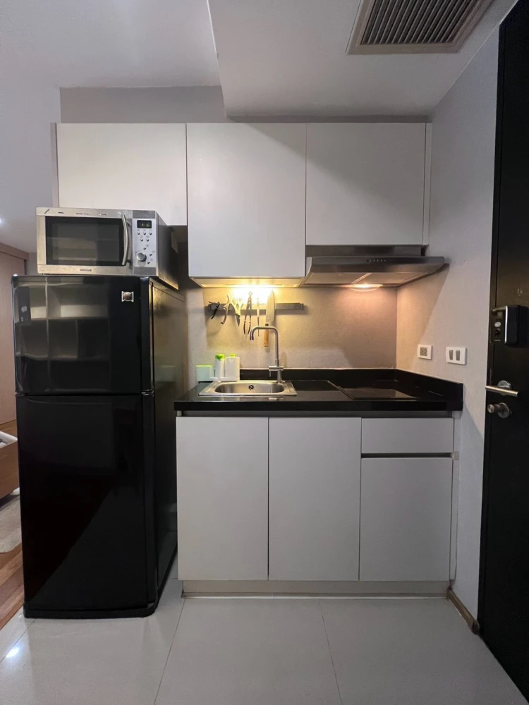 Tempo Ruamrudee condo for rent, 4th floor, fully furnished. Book now!