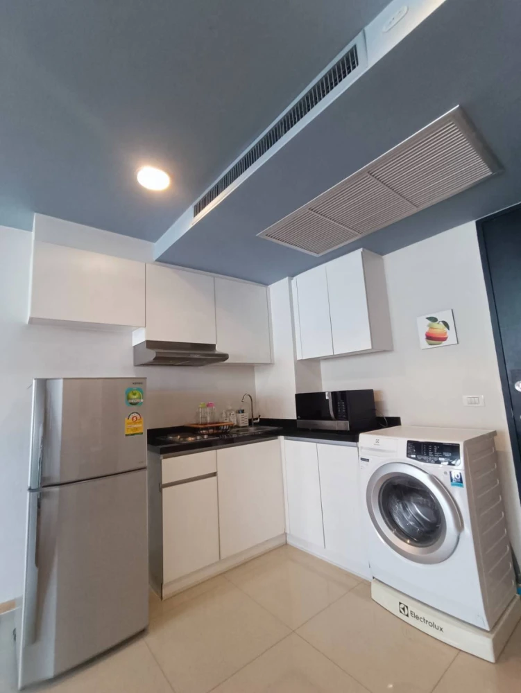 Tempo Ruamrudee for rent, fully furnished with electrical appliances, spacious area, hurry and book now.
