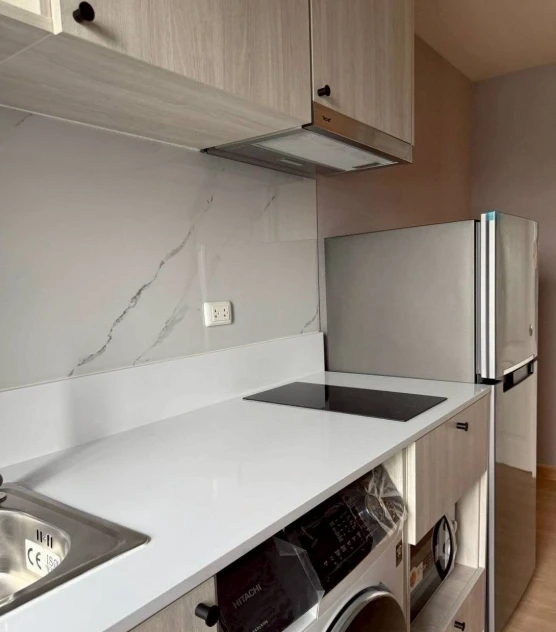 Terra Residence for rent, 11th floor, fully furnished room, ready to move in. If interested, hurry and reserve now, don't delay.