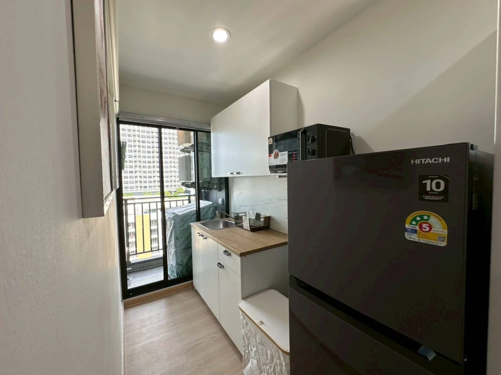 Terra Residence for rent, 12th floor, nice room, fully furnished, reserve now before it's gone.