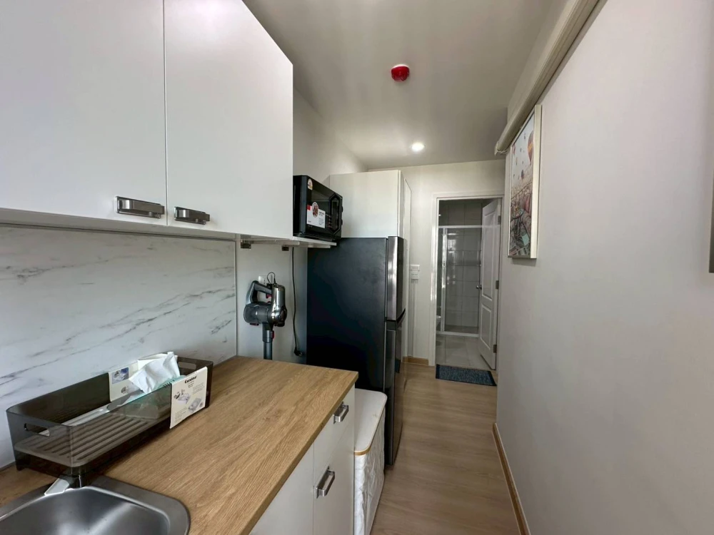 Terra Residence for rent, 12th floor, nice room, fully furnished, reserve now before it's gone.