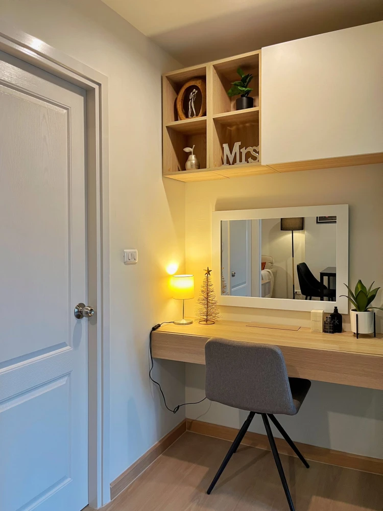 For rent: Terra Residence, 15th floor, beautiful room, fully furnished, comfortable to live in. If interested, hurry and book now. Don't miss out.