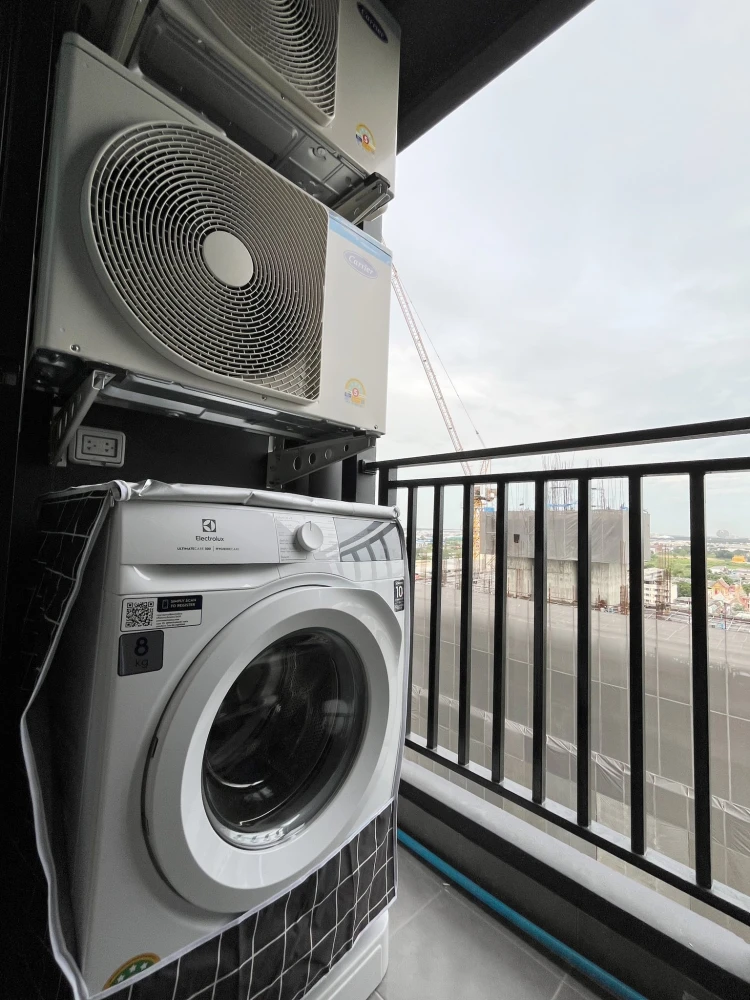 For rent: Terra Residence, 15th floor, beautiful room, fully furnished, comfortable to live in. If interested, hurry and book now. Don't miss out.