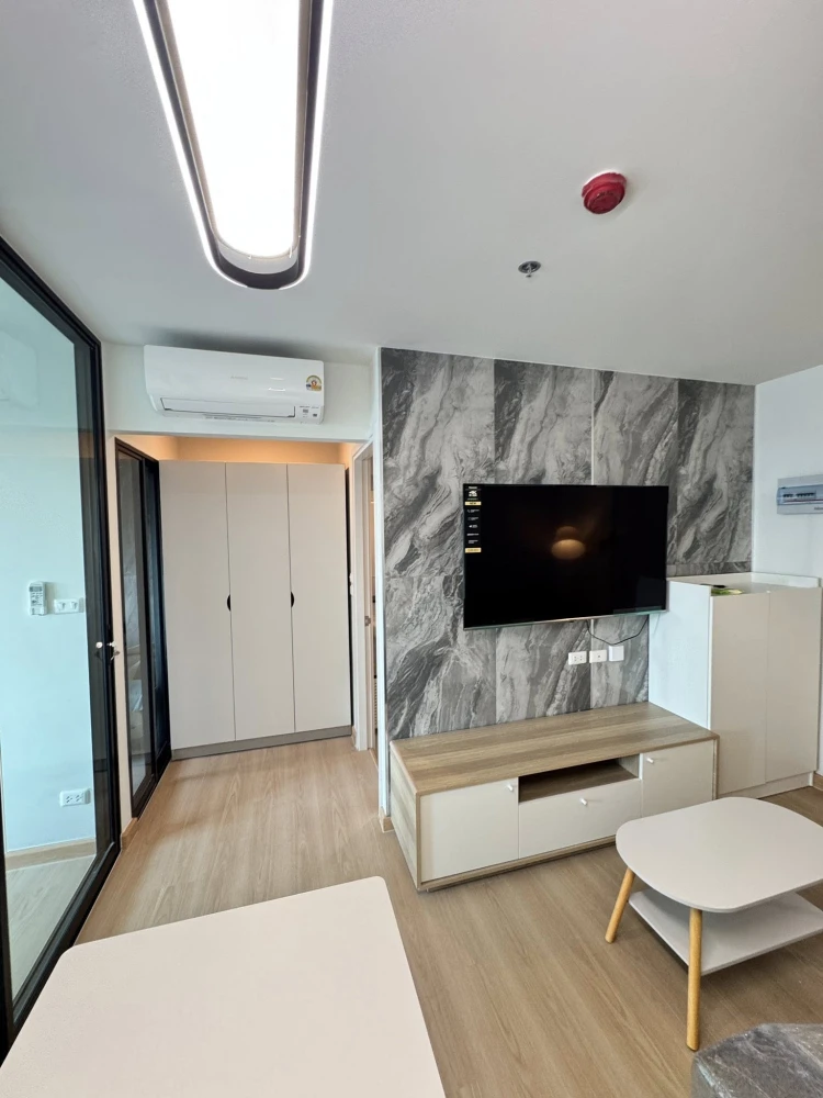 Terra Residence, 20th floor, fully furnished apartment for rent. Very comfortable and ready to move in. Book now! Don't miss out!